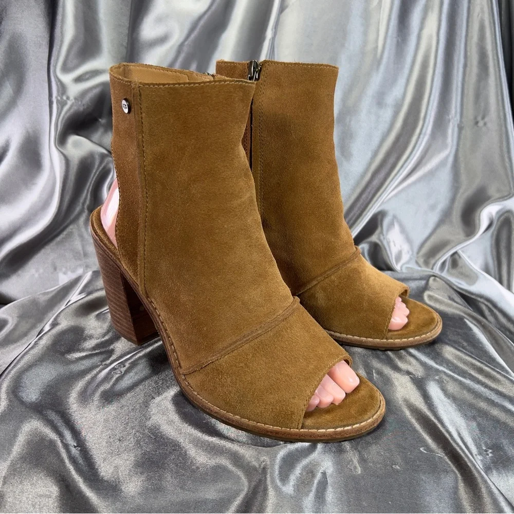 UGG Valencia Peep Toe Ankle Bootie in Light Brown Suede Size 8.5 US/EU 39 GUC‎